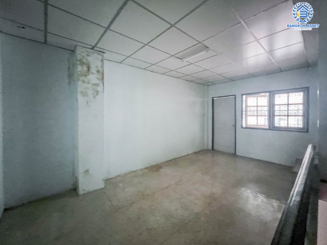 *****ทาวน์โฮมมือสองย่านกรุงเทพฯ ม.อมรชัย3 บรมราชชนนี 72 เนื้อที่ 19 ตร.ว. ฟังก์ชัน 3 ห้องนอน 3 ห้องน้ำ 1 ที่จอดรถ บ้าน 3 ชั้น ทำเลติดถนนบรรมราชชนนี เชื่อมต่อถ.พุทธมณฑล สาย 3 และสาย 2 ใกล้เซ็นทรัลศาลายา และโรงพยาบาลธนบุรี 2 จองด่วนเลย!